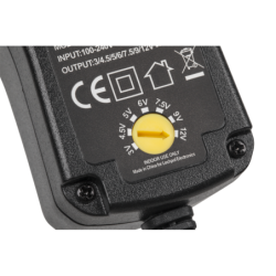 Zasilacz uniwersalny, stabilizowany regulowany 3V-12V / 1500mA Kemot (+)